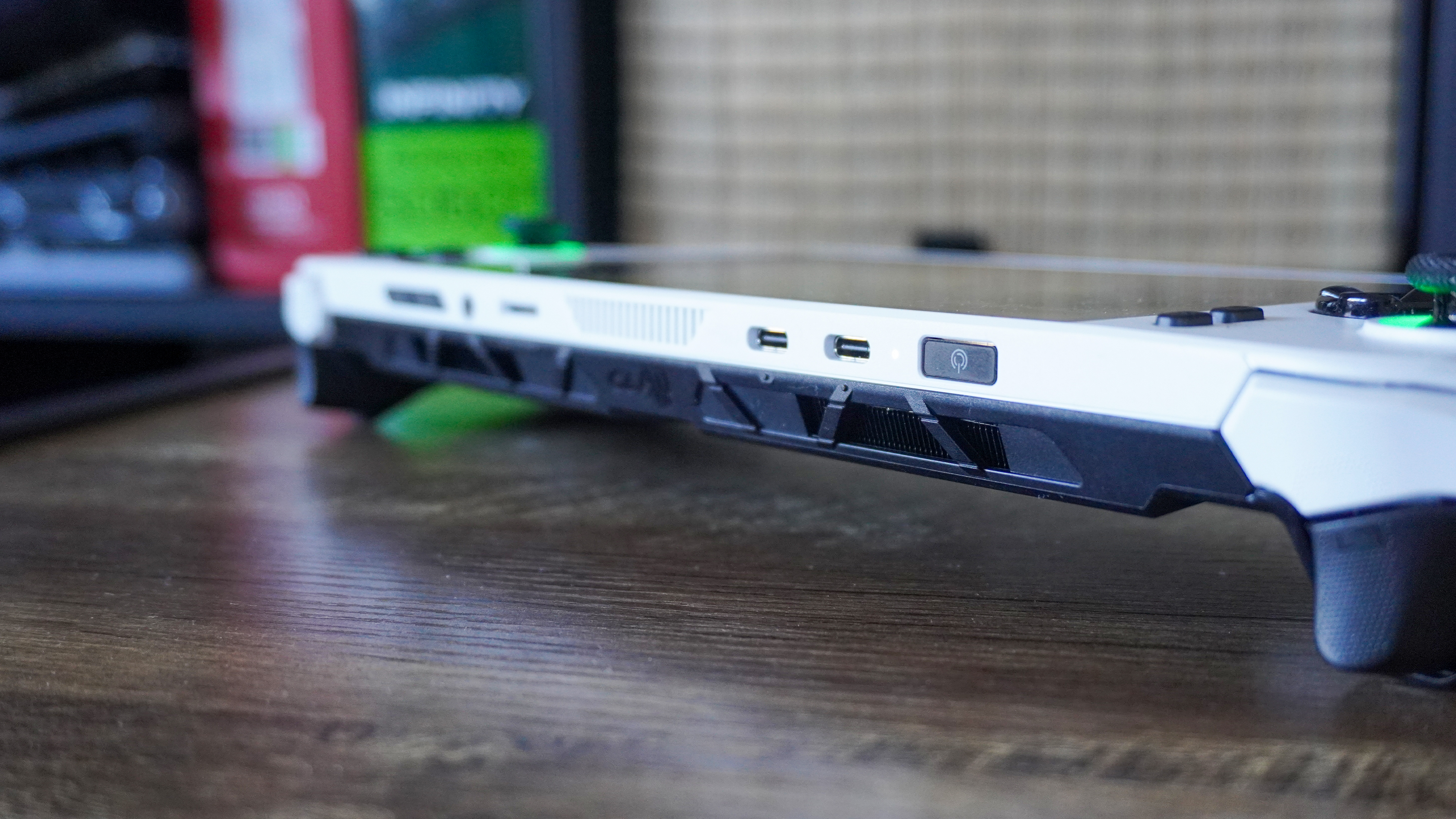 MSI Claw A8 BZ2EM