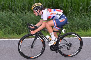 Lizzie Deignan in the British champ's jersey