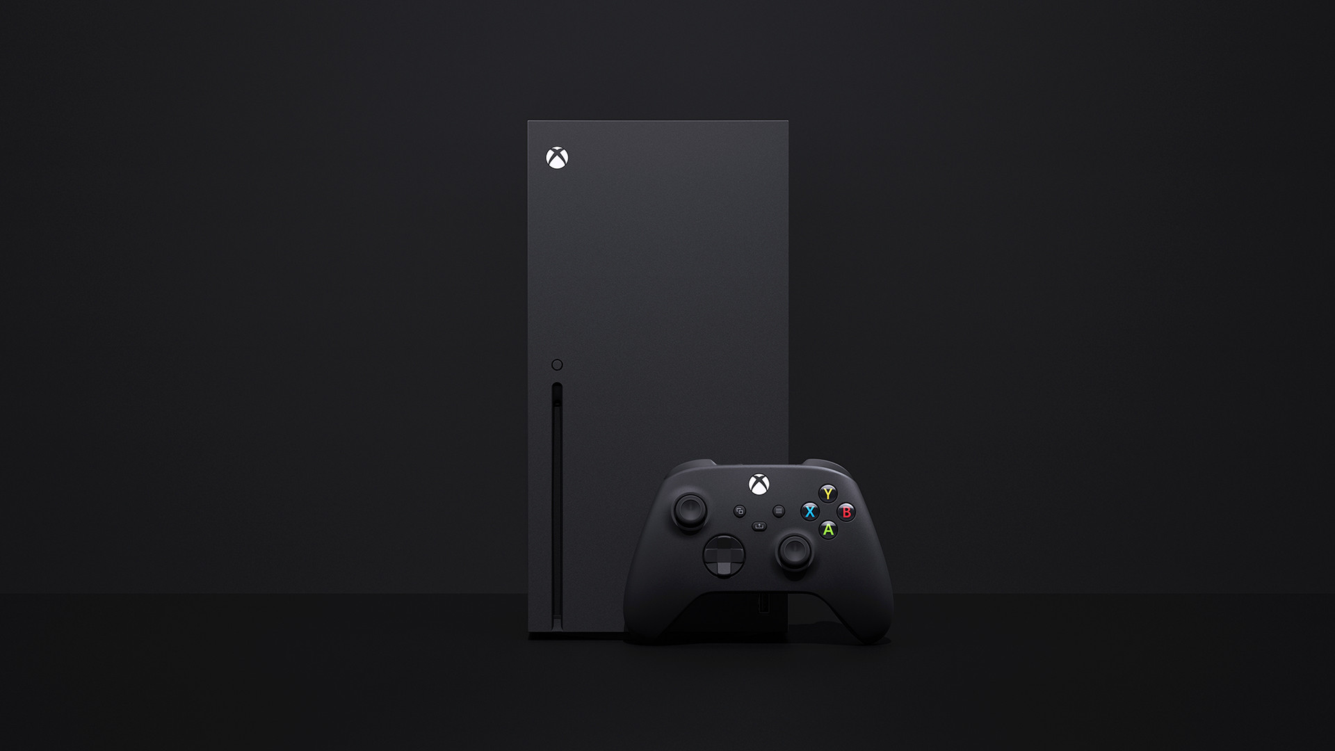 Xbox Series X og en kontroller i sort mot en sort bakgrunn.