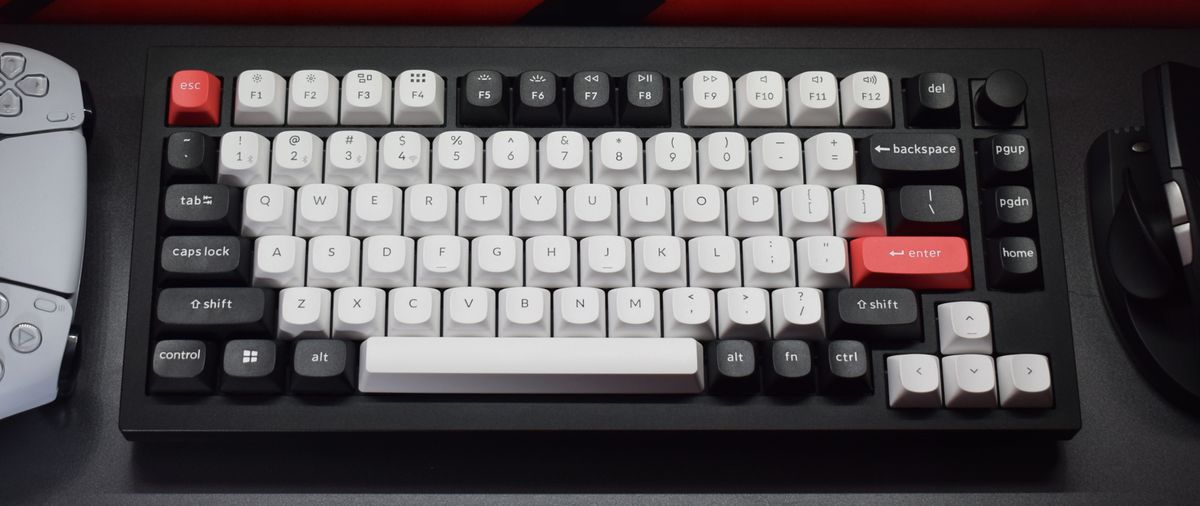 Photograph of the Keychron Q1 HE wireless keyboard 