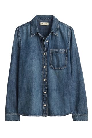 Madewell Denim Tuckable Button-Up Shirt in Hillsborough Wash