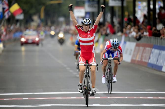 Amalie Dideriksen (Denmark) triumphs in the junior women's race