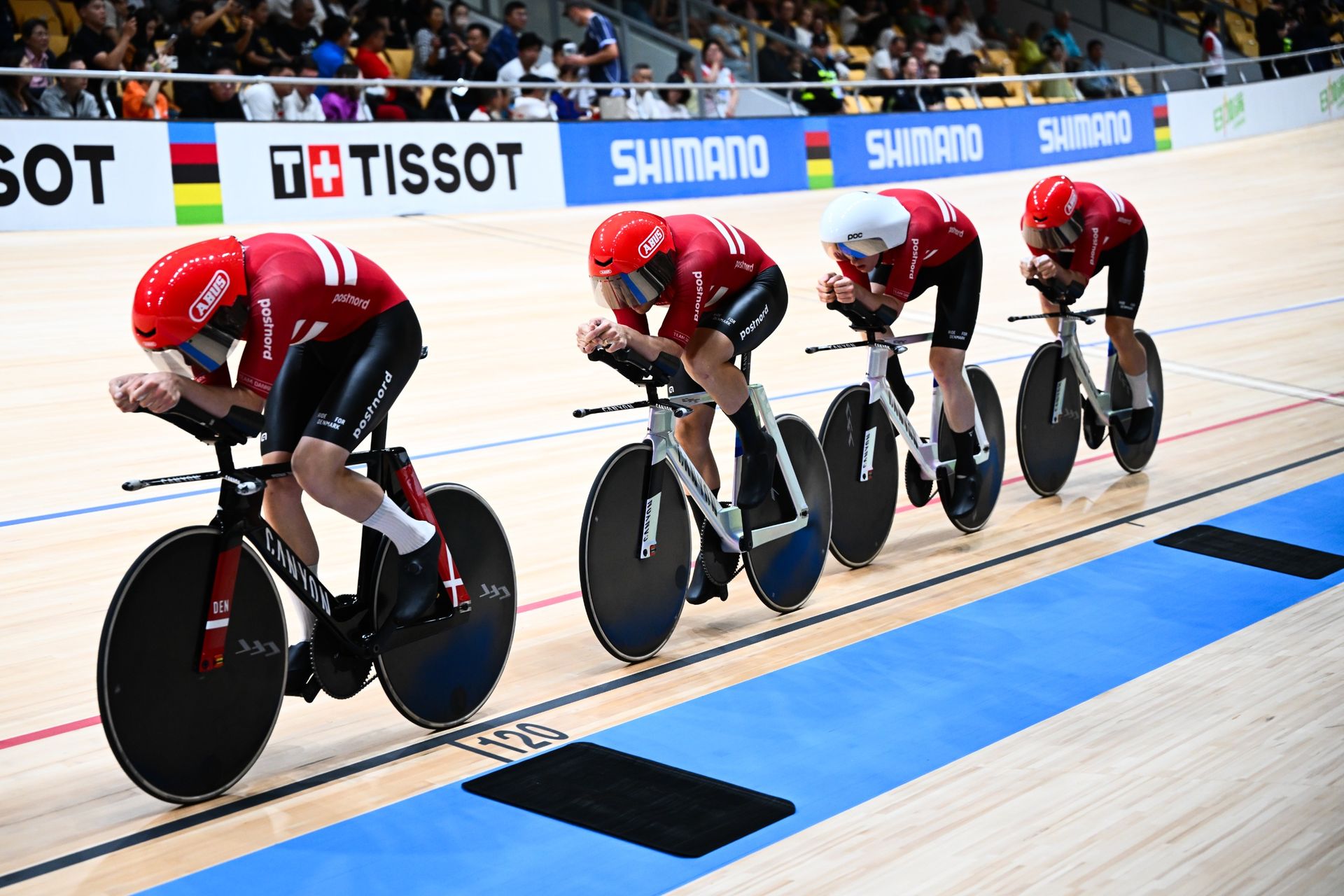 The Danish men's team pursuit competing at the 2025 Track World Championships