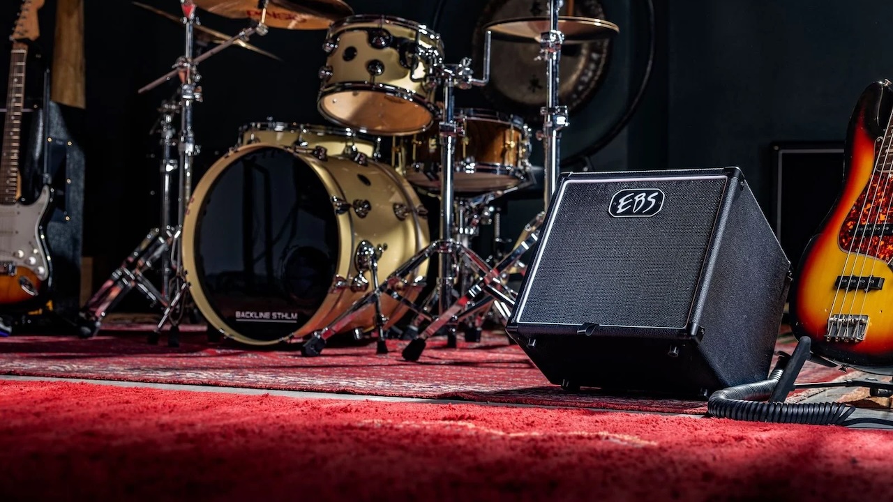 EBS Session 110 Tiltback bass combo