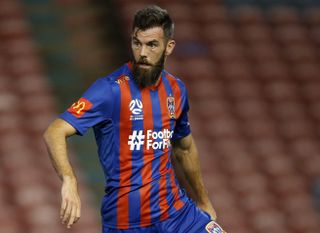 Joe Ledley in action for Newcastle United Jets in 2020