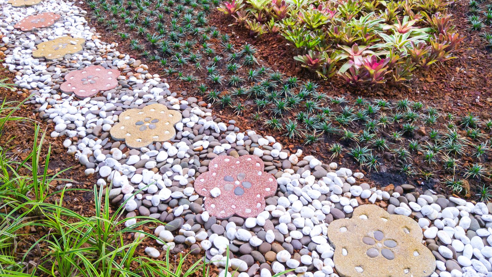 Easy Garden Path Secrets to Make Your Yard Seem Twice as Big ...