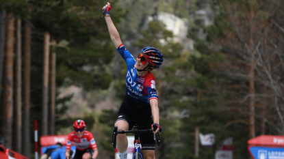 Evita Muzic beats Demi Vollering to win stage 6 of La Vuelta Femenina