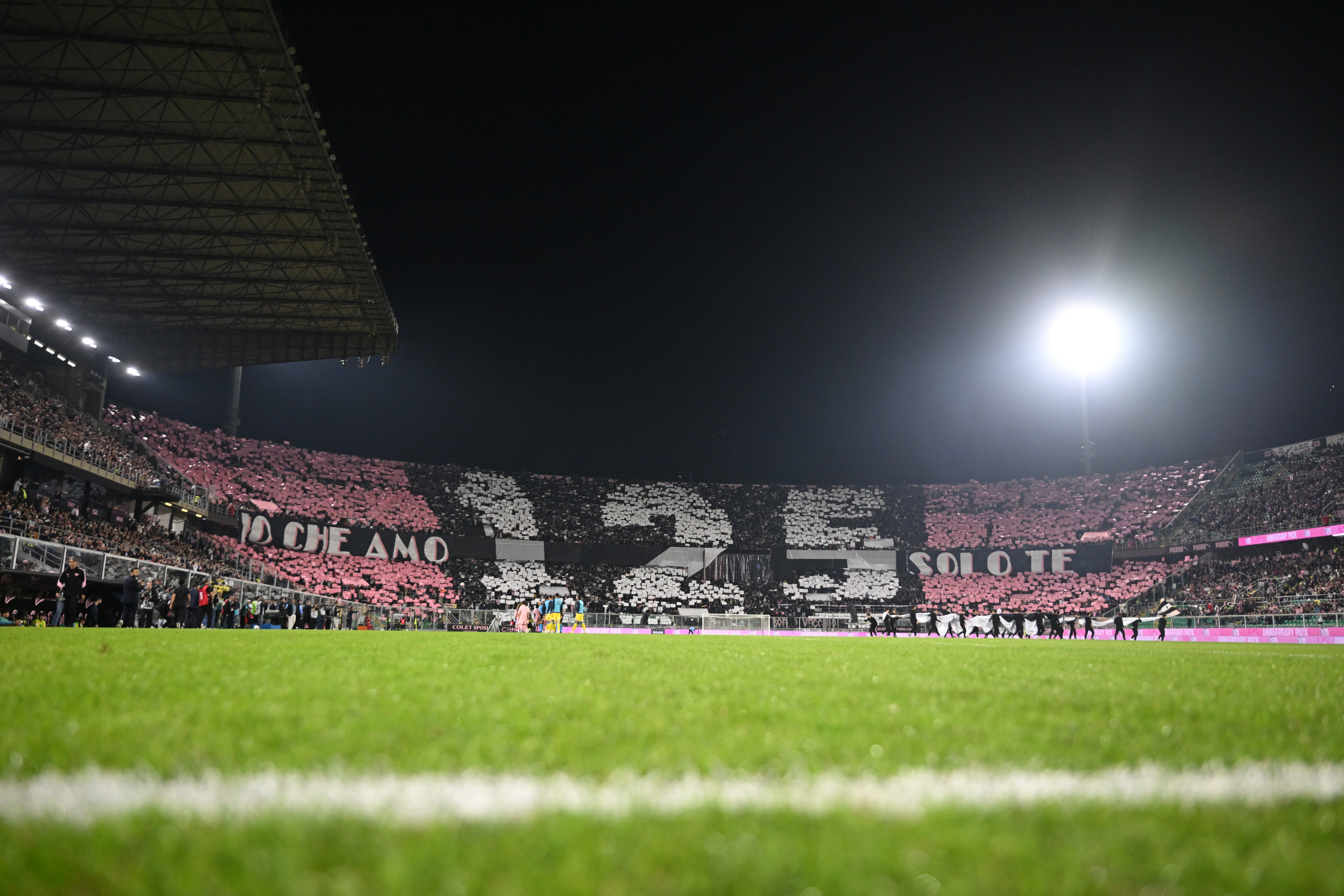 Palermo 01/11/2025: durante la partita di Serie B Palermo vs Pescara allo Stadio Renzo Barbera di Palermo(Foto Tullio Puglia)