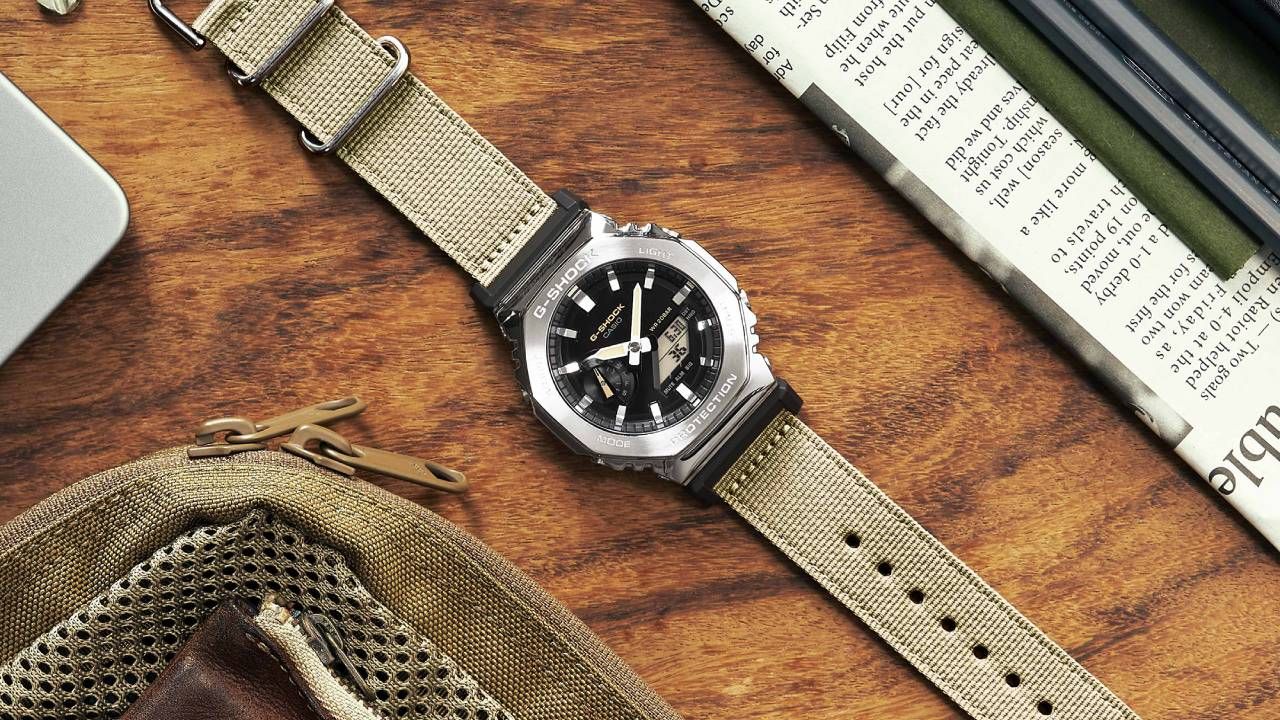 G-Shock Utility Metal in beige