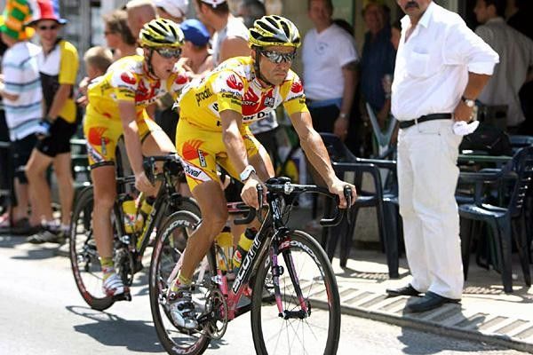 Gilberto Simoni (Saunier Duval) biding his time