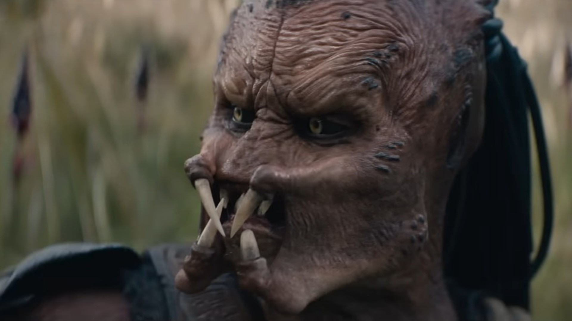 Dimitrius Schuster-Koloamatangi as Dek in Predator: Badlands