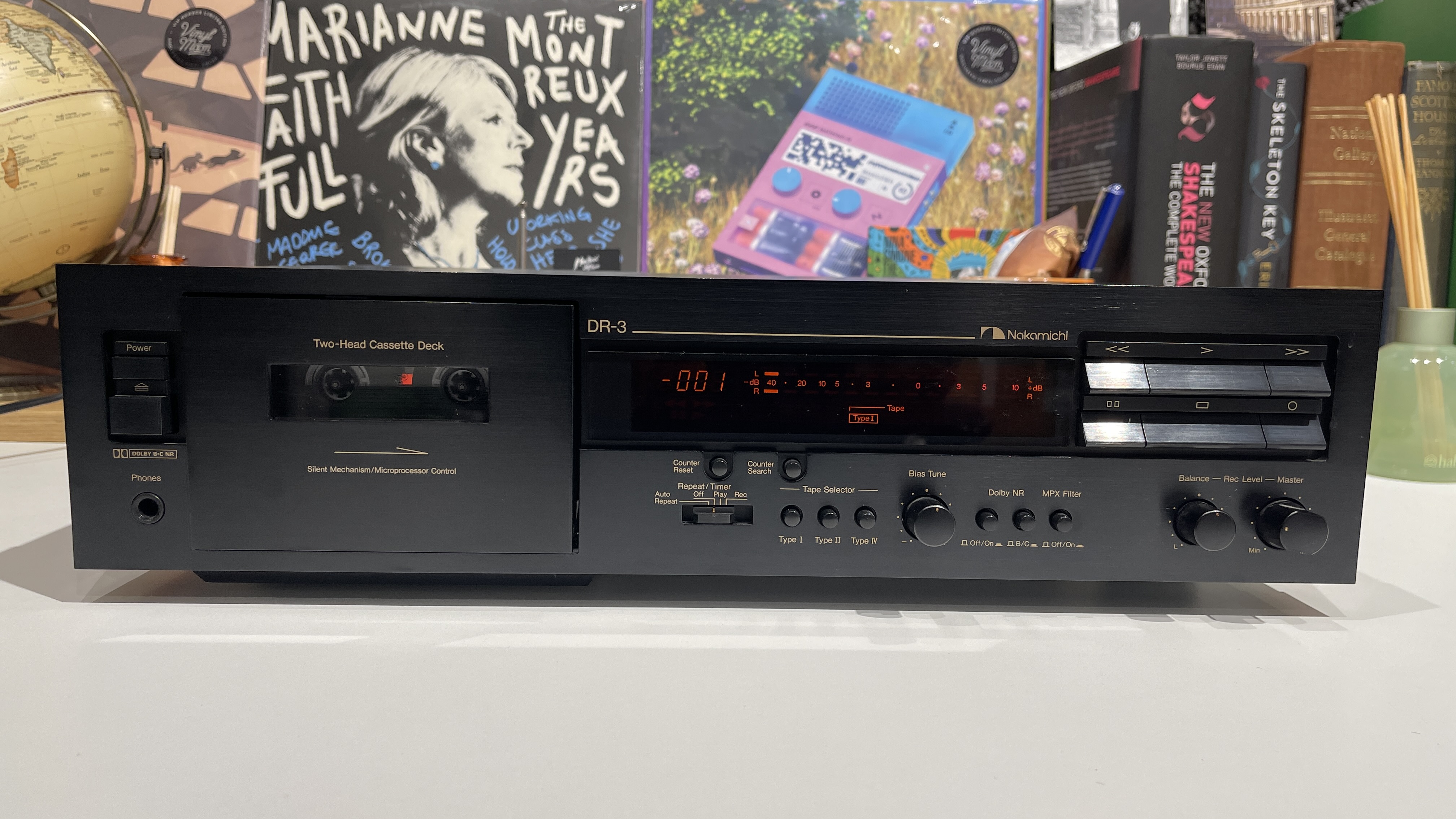 Nakamichi DR-3 cassette deck