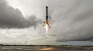 Falcon 9 first stage booster