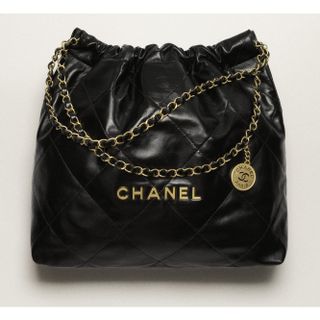 Chanel, 22 Handbag