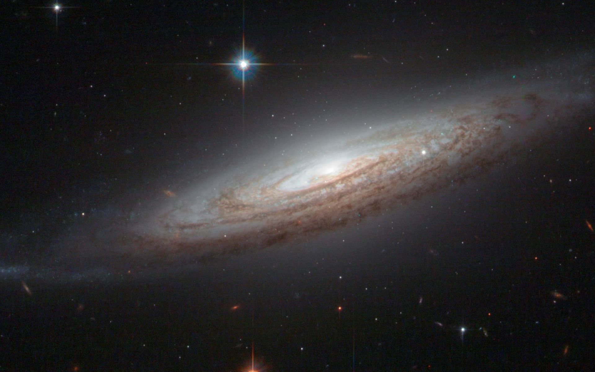 The fine detail and exceptionally perfect spiral structure of the galaxy make it hard to believe that this is a real observation and not an artist’s impression or a screenshot taken straight from Star Wars.