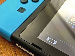 Dock Scratching the Screen