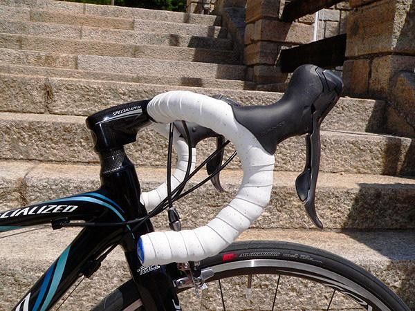 The new Rubymac bend features a shorter reach specifically geared towards smaller hands.