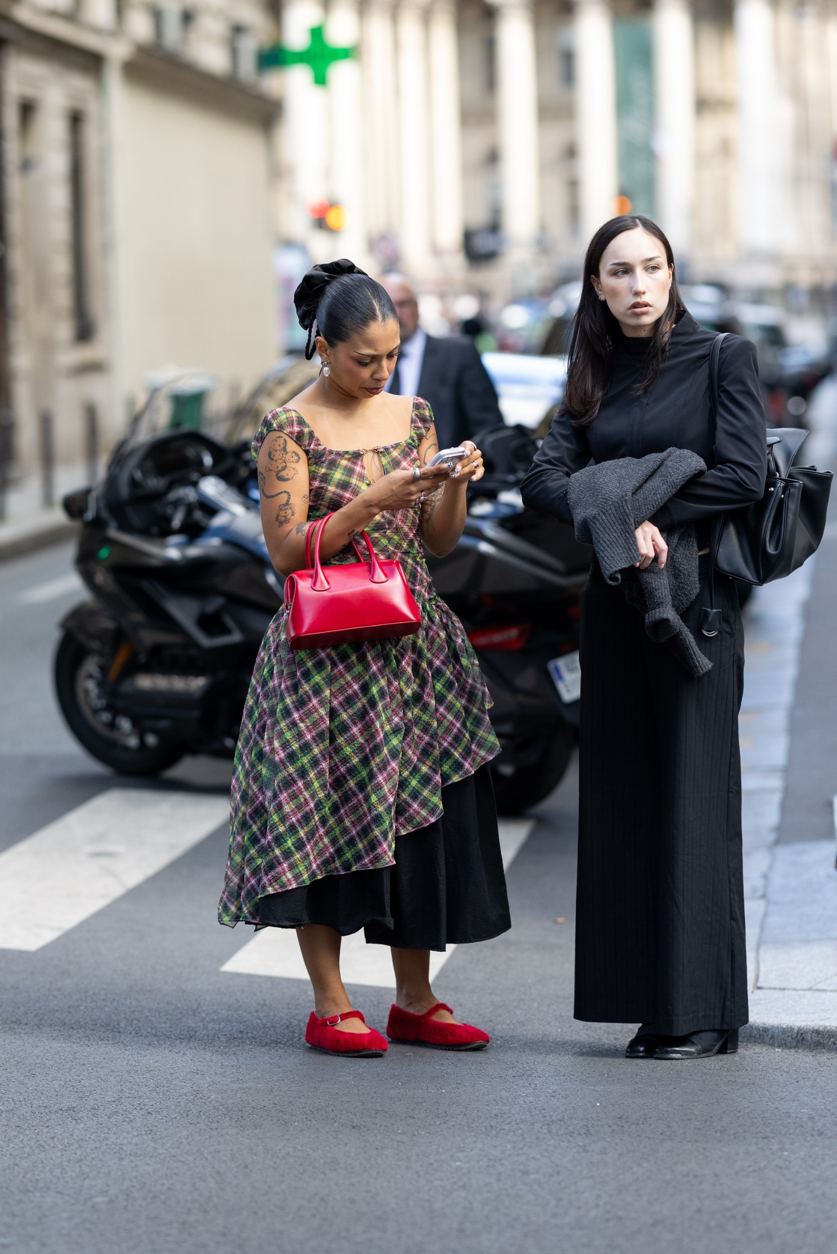 French girls are wearing ballet flats and Mary Janes at Paris Fashion Week