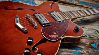 Best electric guitars under $500/£500: Gretsch G2622 Streamliner