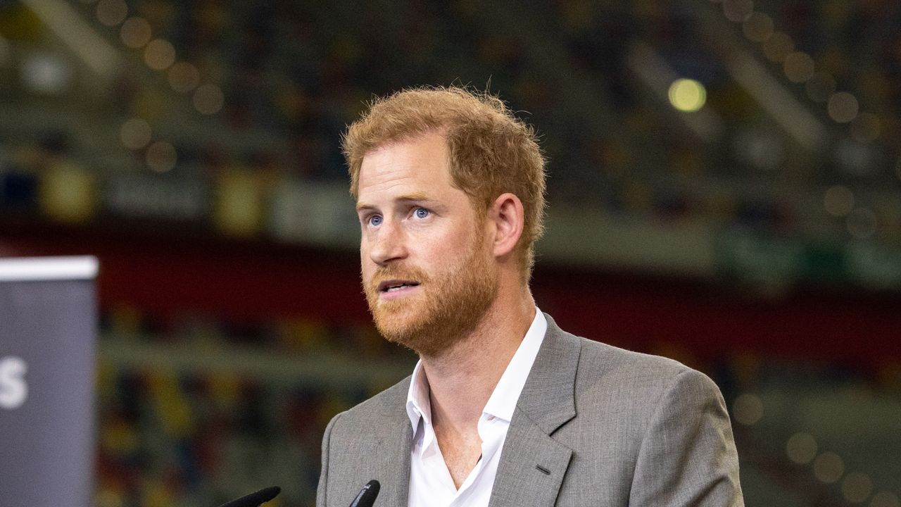 Prince Harry speaks German in Düsseldorf after admitting he &#039;wishes&#039; he was fluent like Prince Philip 