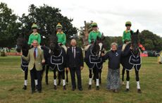 Oakley-Hunt-West-2016-winning-Pony-Club-100cm-team.jpg