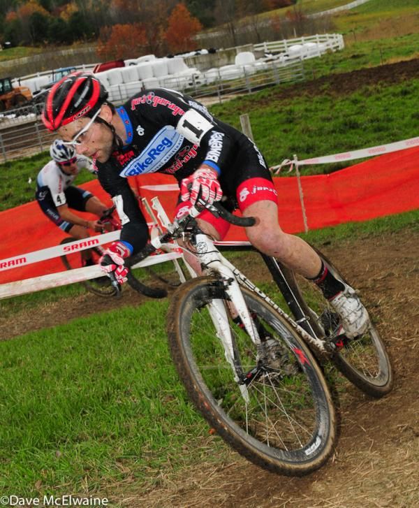 Justin Lindine (Bikereg.com) battling Jeremy Durrin for second place