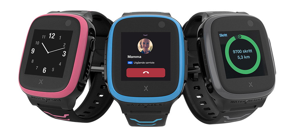 Tre utgaver av smartklokken Xplora X5 Play.
