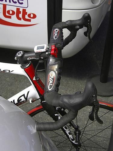 &hellip;as does Silence-Lotto's Dario Cioni (although given he doesn't run an aero frame these might be more for comfort).