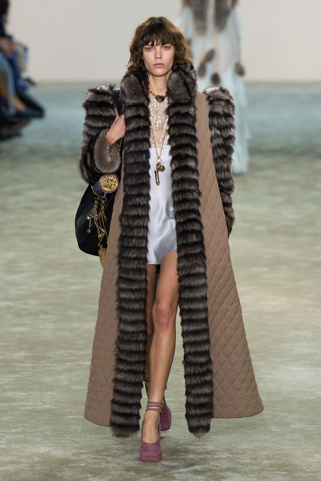 Chloé Fall/Winter 2025 Runway Review | Who What Wear