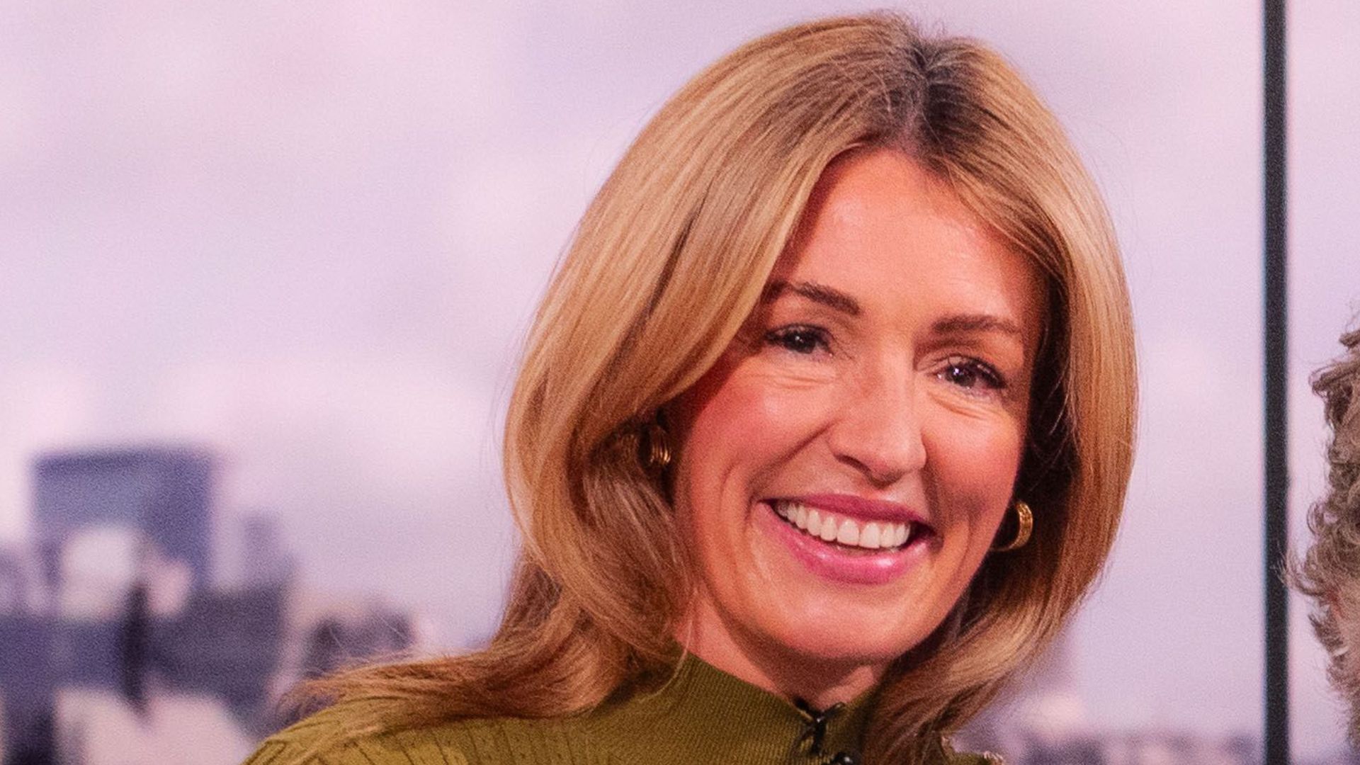 Cat Deeley wearing knitted Reiss dress on This Morning, 13 January 2026