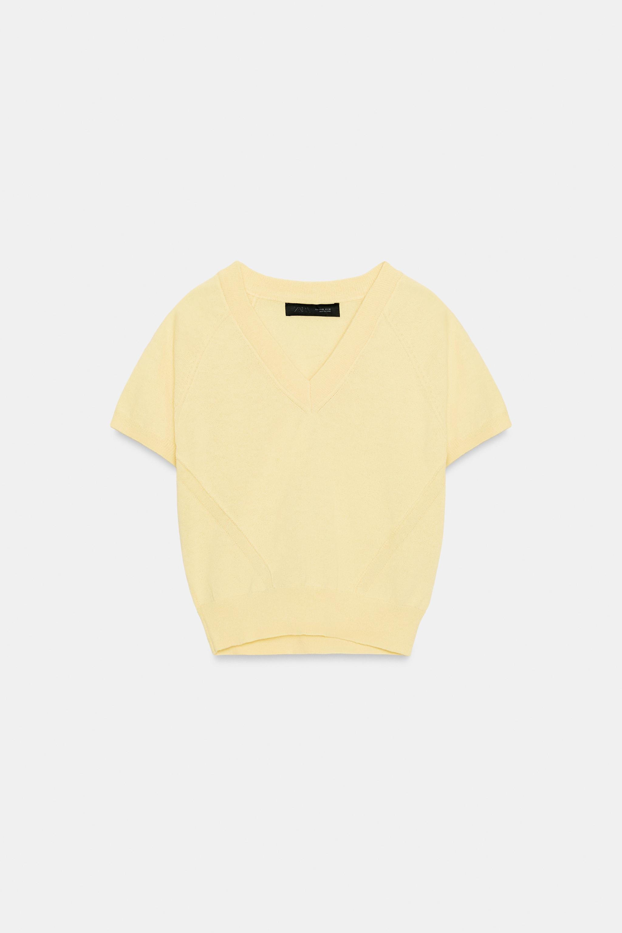 Zara, Short Sleeve V-Neck Knit Top
