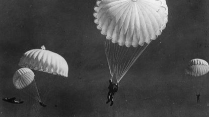 US paratroopers training in 1943
