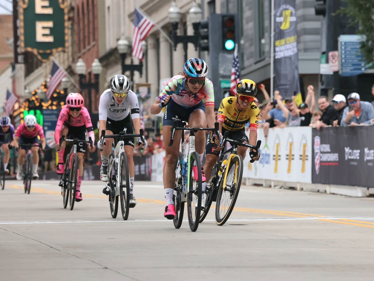 Chloe Dygert wins the final sprint