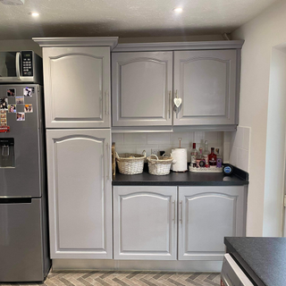 grey kitchen with transformation and basket