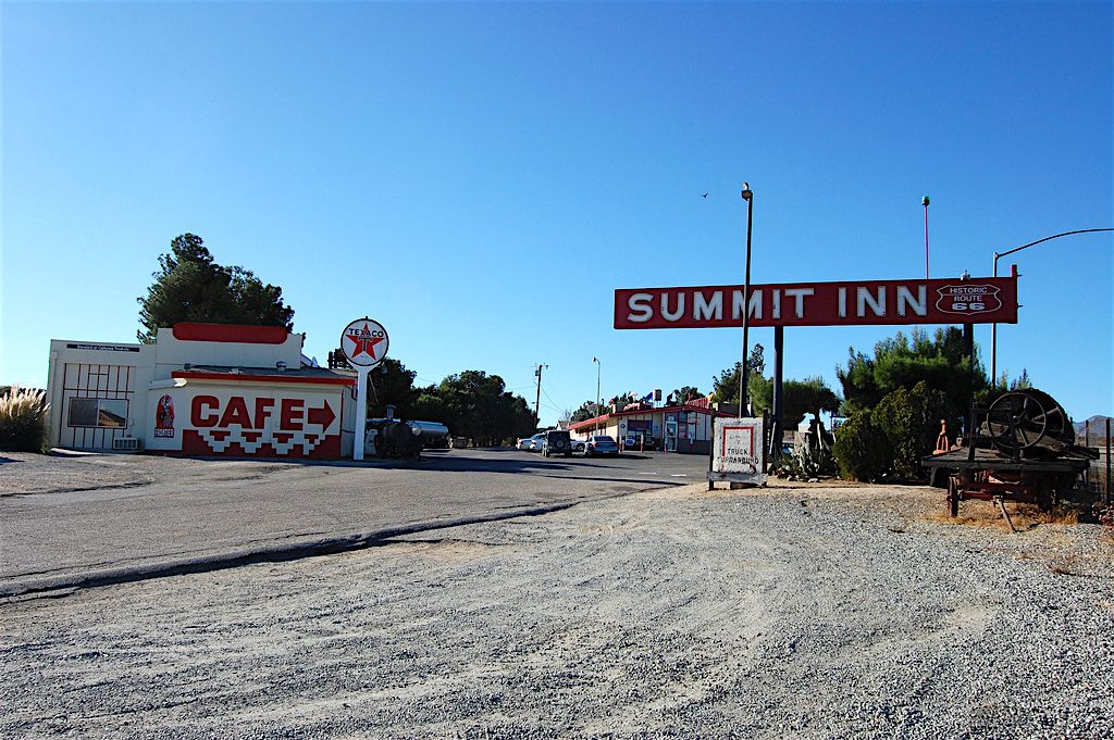 Southern California&amp;#039;s Summit Inn has burned down