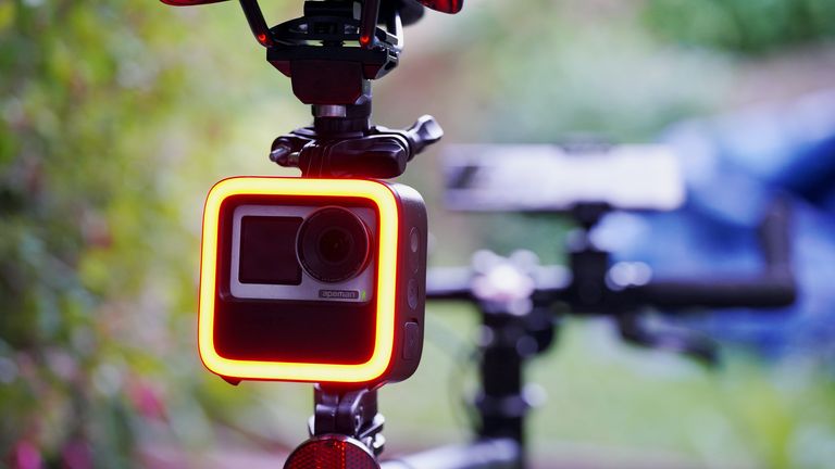 Apeman Seeker R1 4K Action Camera Smart Bike Light Review