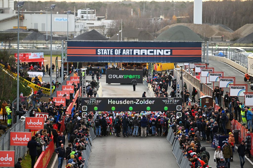ZOLDER BELGIUM DECEMBER 27 A general view of the peloton competing prior to the 18th Superprestige HeusdenZolder 2022 Mens Elite Superprestige2023 on December 27 2022 in Zolder Belgium Photo by Luc ClaessenGetty Images