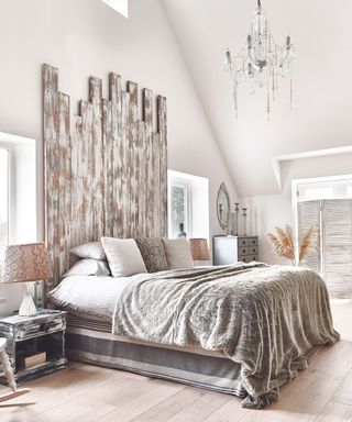Wooden headboard, wooden chest of drawers