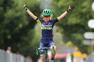 Amanda Spratt (Orica-Scott) celebrates her victory