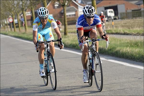 Escapees Dmitriy Muravyev (Astana) and Sylvain Chavanel (Omega Pharma-Quickstep)