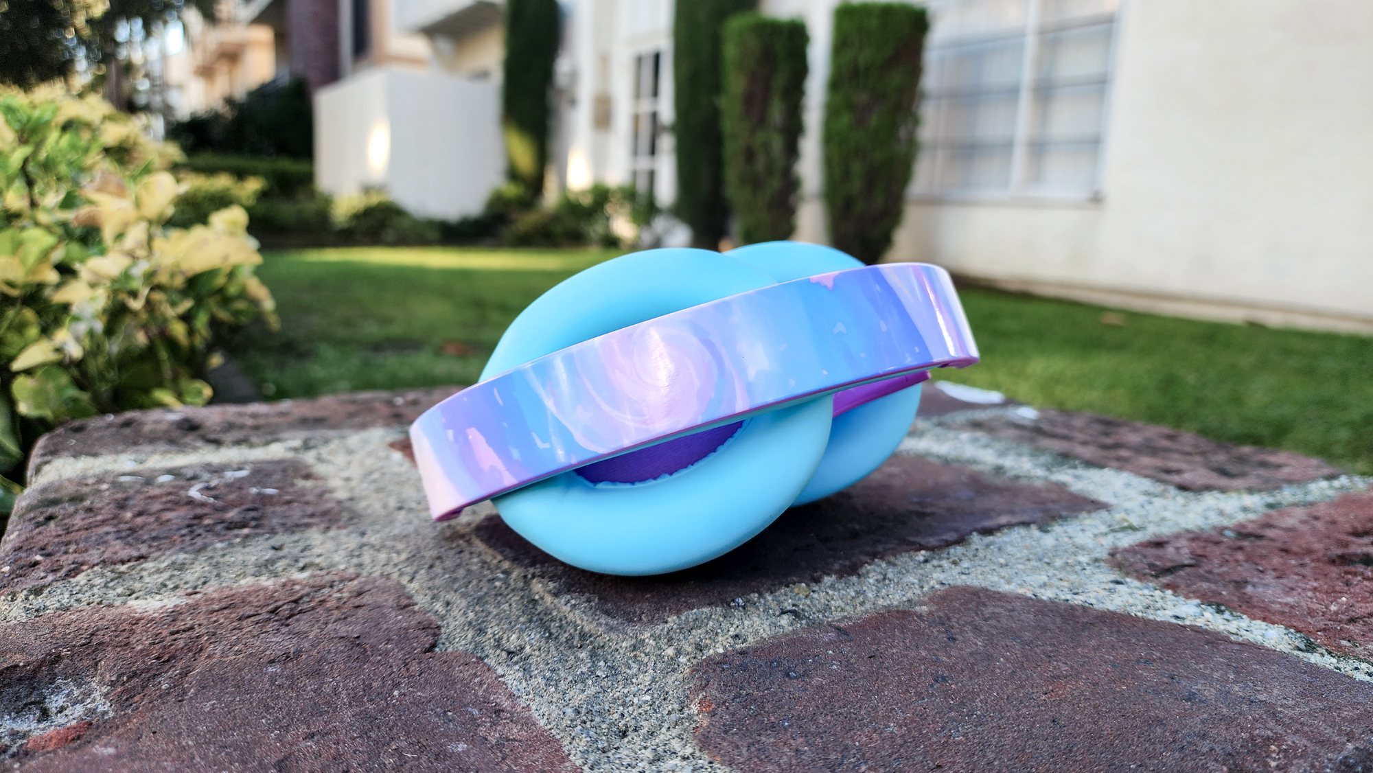 iClever Auraa kid headphones