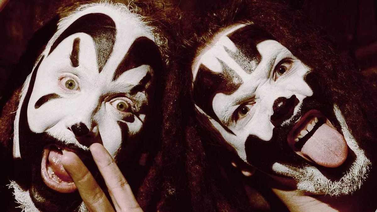 Insane clown песня. Группа Insane Clown Posse. Insane Clown Posse - the Calm (2005) обложка. Insane Clown Posse - American Psycho (2011) обложка.