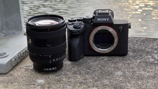 Sony FE 20-70mm F4 G