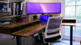 Fezibo Worland standing desk in a home office