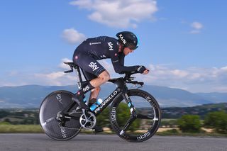 Geraint Thomas racing stage 10 of the Giro d'Italia