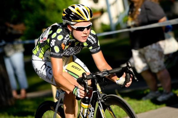 Linda Villumsen (HTC-Columbia) tries an attack late in the race.