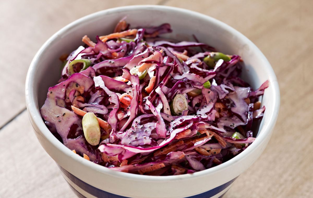 Red Cabbage Slaw | Dinner Recipes | GoodtoKnow