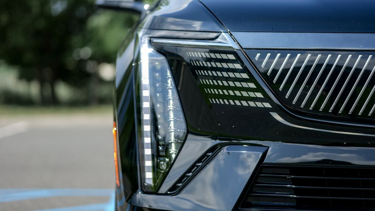 2025 Cadillac Escalade IQ Sport 2 test drive.