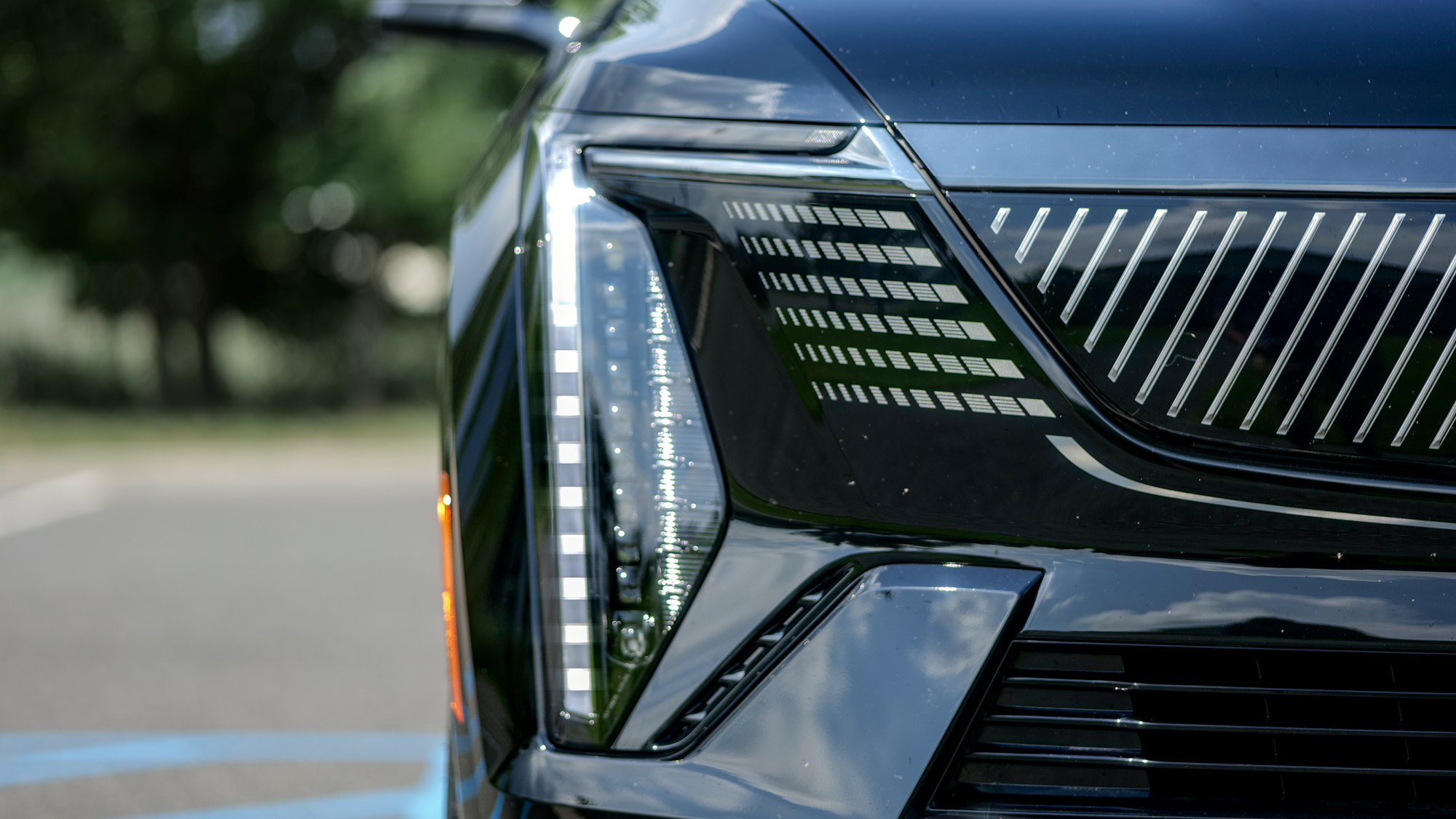 2025 Cadillac Escalade IQ Sport 2 test drive.