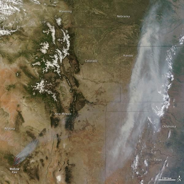 arizona-wallow-fire-smoke-110608-02